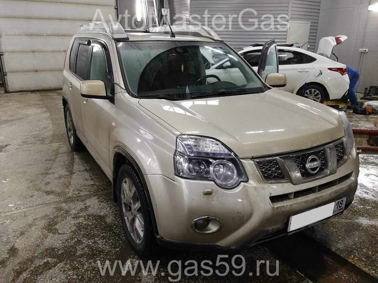 Установка ГБО на Nissan X-Trail 2011г., ГБО 4 поколения, пропан LANDIRENZO (Италия), двигатель 2.0л. 4 цилиндра