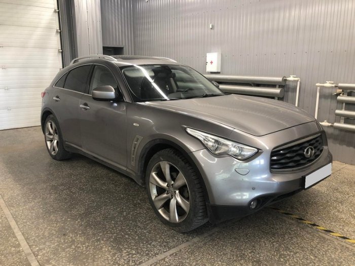 Установка ГБО на Infiniti FX35 2009 г., ГБО 4 поколения, пропан LANDI RENZO (Италия), двигатель 3.5 л. 6 цилиндров