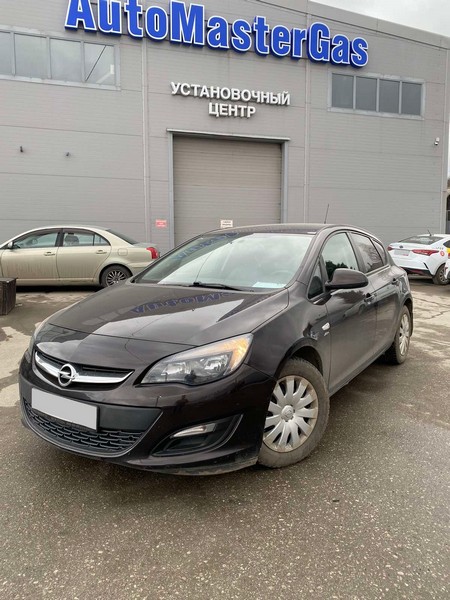 Установка ГБО на Opel Astra 2013 г., ГБО 4 поколения, метан OMVL (Италия), двигатель 1.6 л. 4 цилиндра