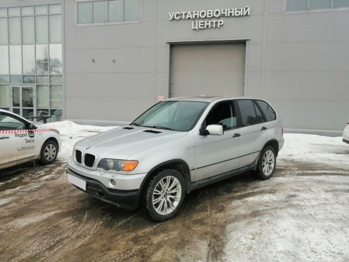Установка ГБО на BMW X5 2002г., ГБО 4 поколения, пропан LANDI RENZO (Италия), двигатель 3.0 л. 6 цилиндров